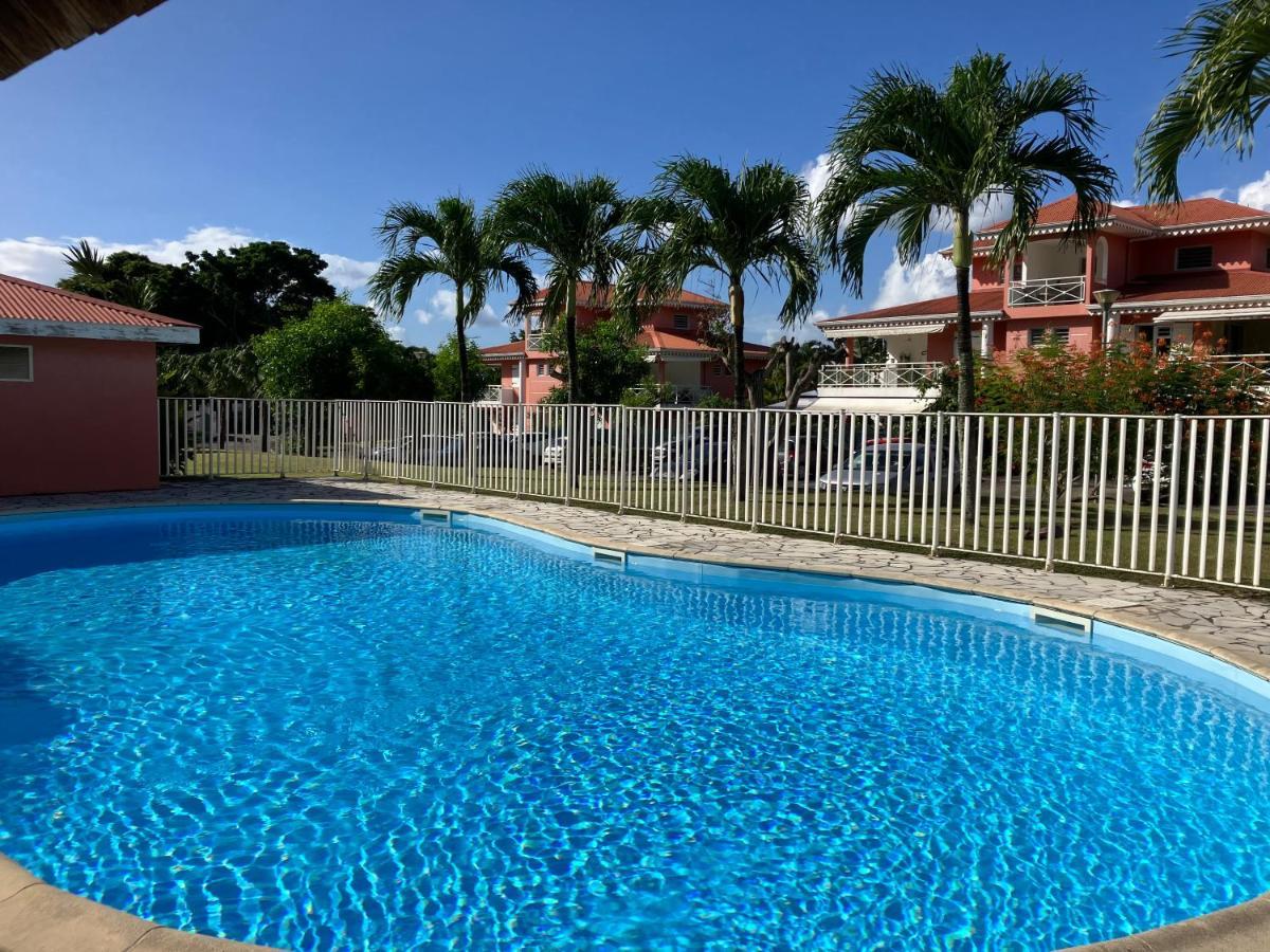 Le Flamboyant - 5P - 2Ch - Piscine - Plage 300M Ле-Труаз-Иле Экстерьер фото